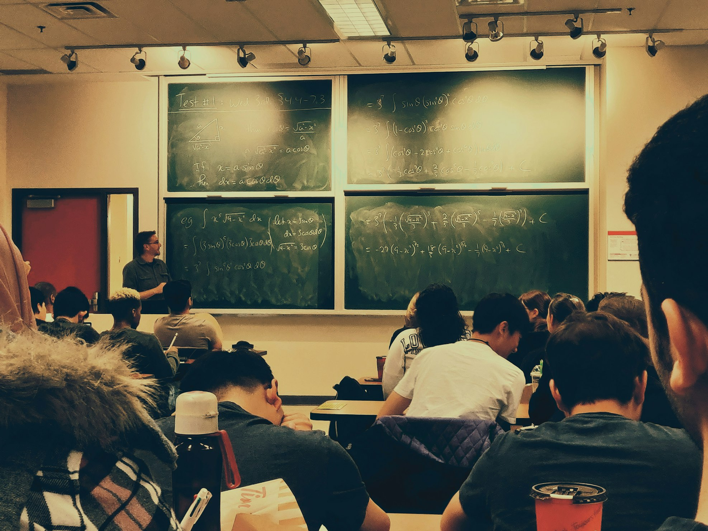 Mastering Design Principles: A Guide to KISS, DRY, and SOLID in Software Development